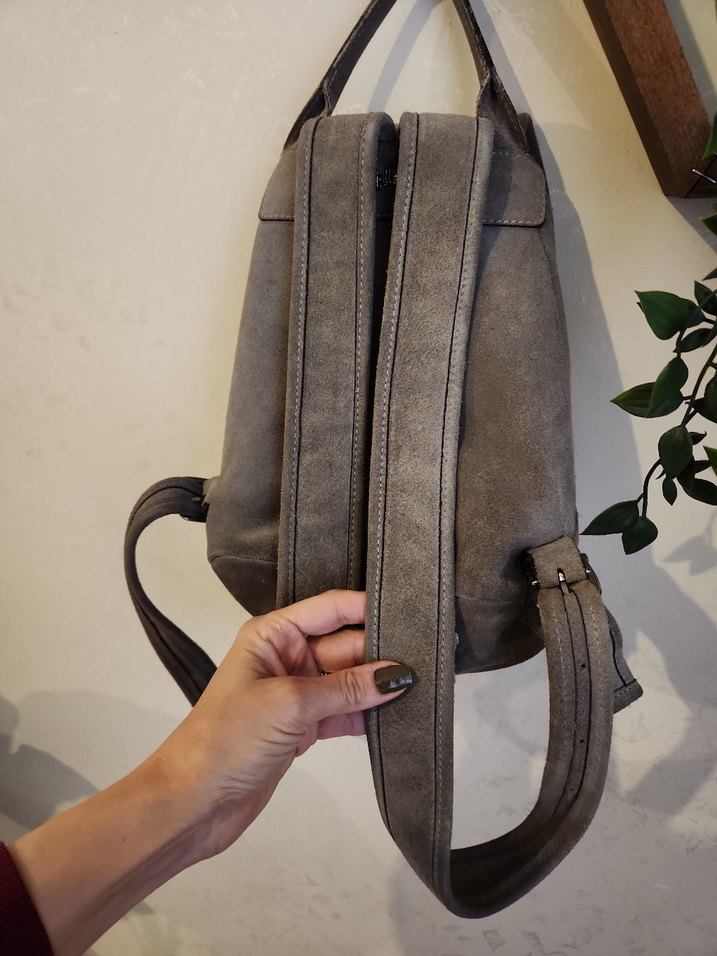Gri Süet Kadın Sırt Çantası - Görsel 3