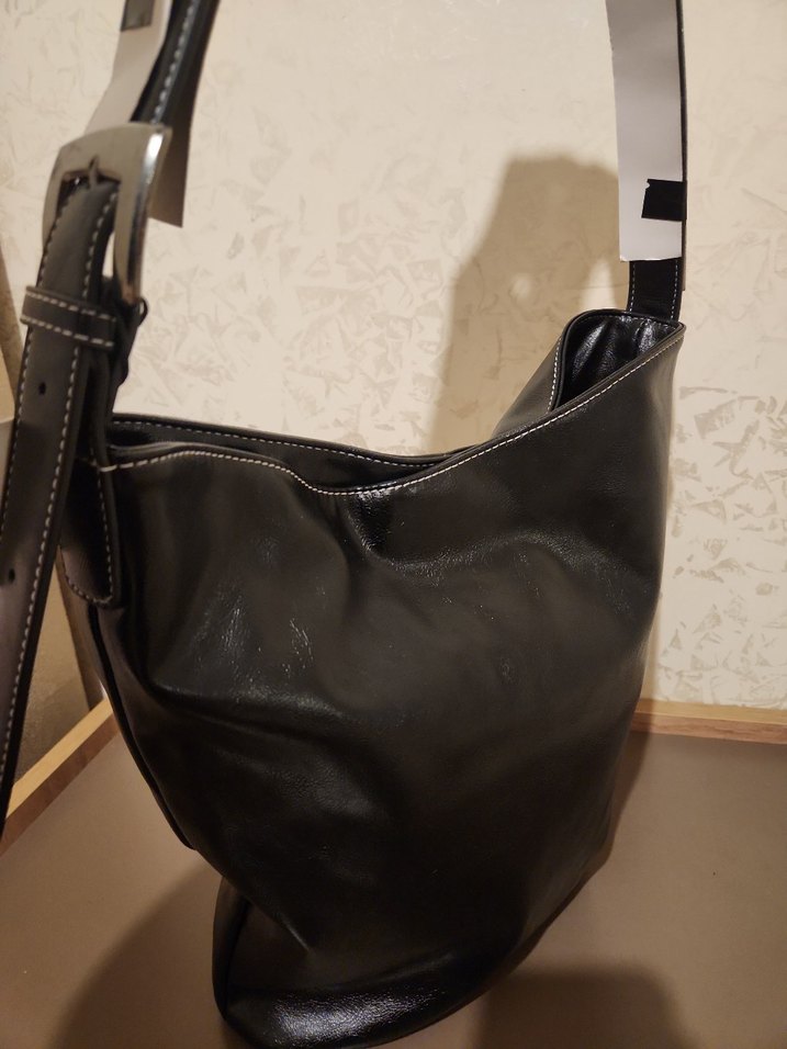 Siyah Deri Tokalı Kadın Çanta pull bear - Görsel 4