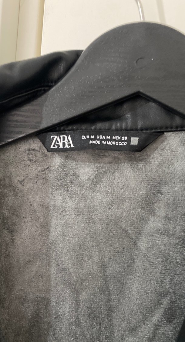 Düğmeli Siyah Uzun Deri Kadın Kaban - Görsel 2