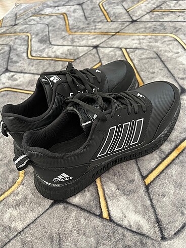 Adidas Erkek siyah spor ayakkabı