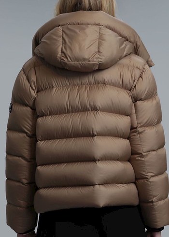 Kemerli Kısa Bej Kadın Kışlık Mont - Görsel 2