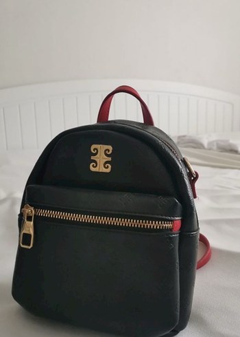 Siyah Deri Minimalist Kadın Sırt Çantası - Görsel 2