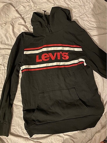 Levis sweat