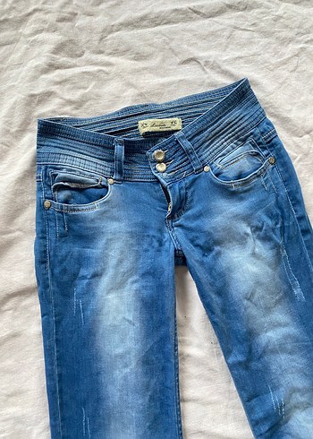 Düğmeli Mavi Bol Kesim Kadın Kot Pantolon - Görsel 4