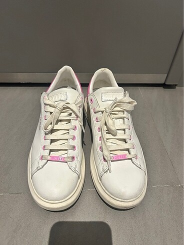 Guess spor ayakkabı
