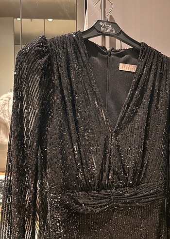 Betty & Sam Gabriella Payetli Siyah Mini Elbise - Görsel 3