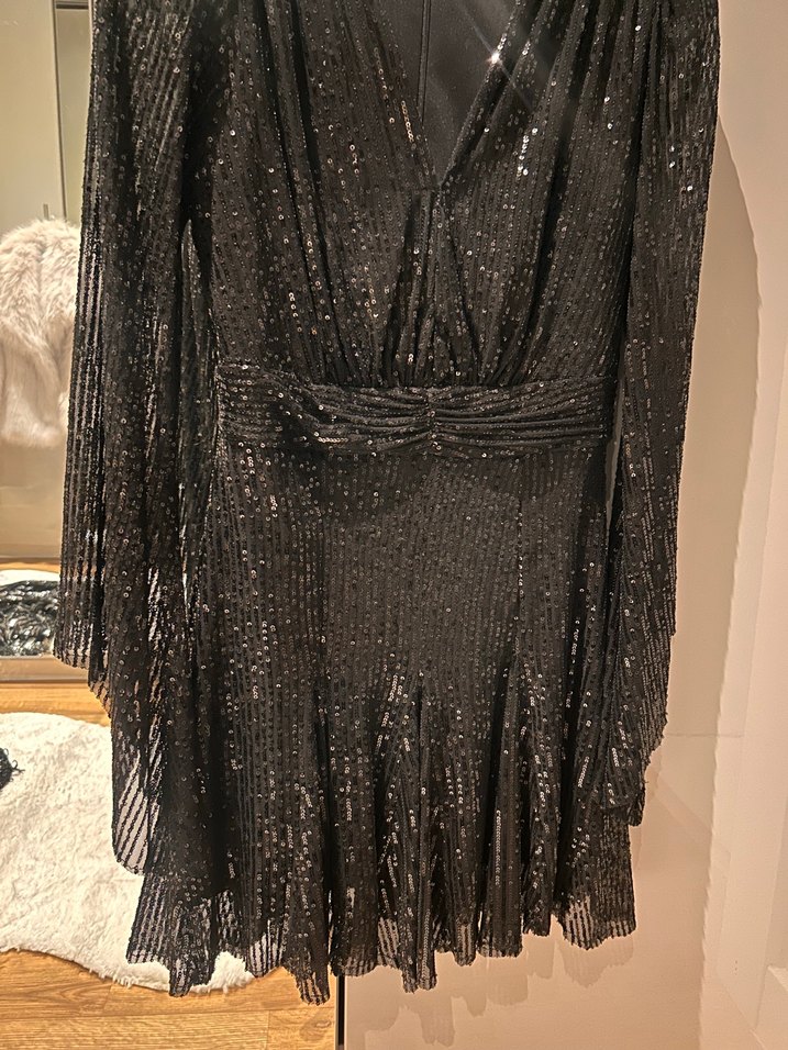 Betty & Sam Gabriella Payetli Siyah Mini Elbise - Görsel 4