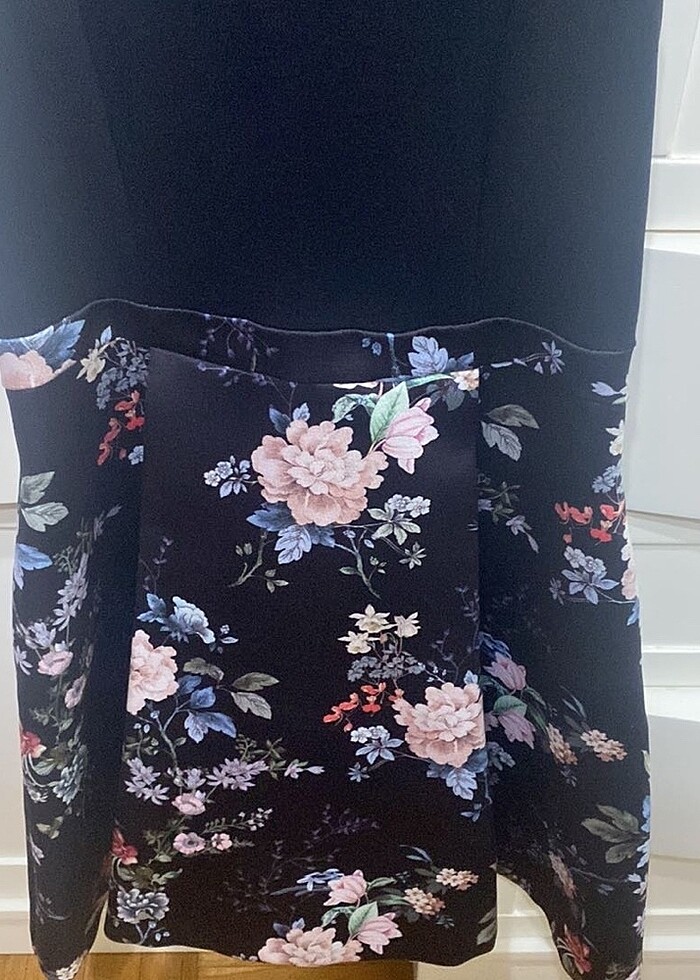 Forever New çiçekli elbise - Görsel 2