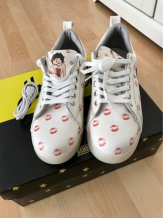 Betty Boop Spor Ayakkabı