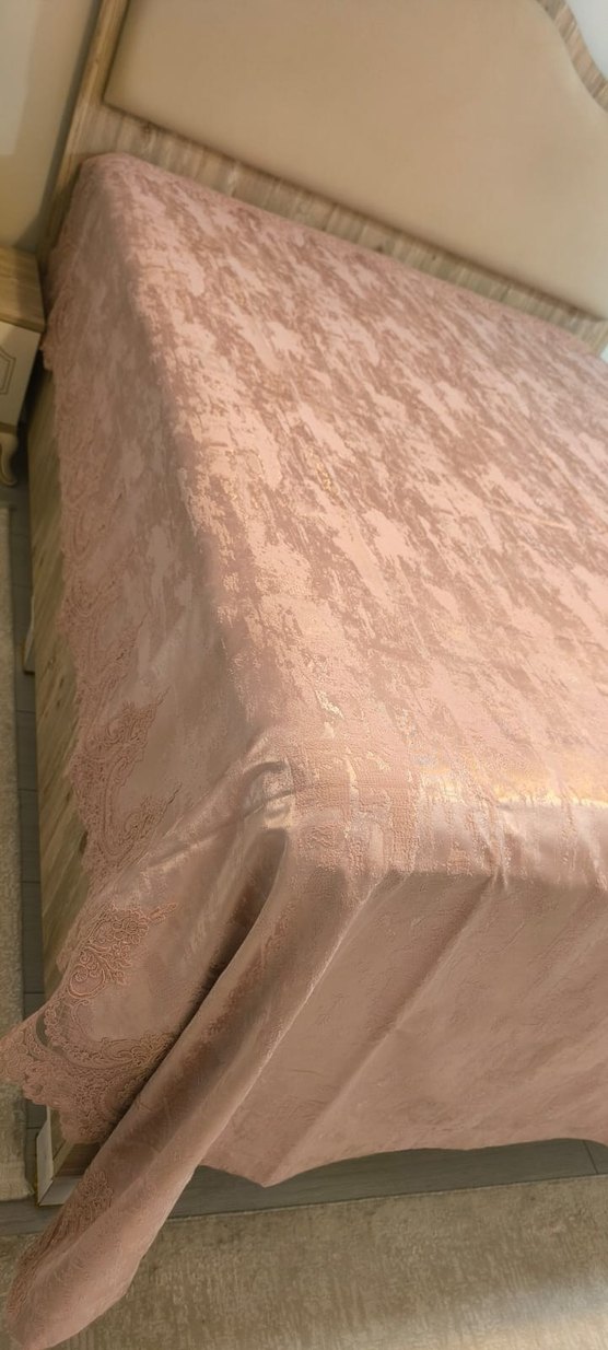 Pudra renk Parlak Dantelli Yatak Örtüsü kırlent ve yorgan kılıfı - Görsel 2