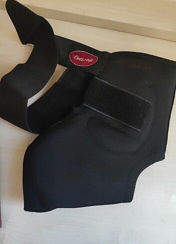 l Beden siyah Renk Orthosoft malleol destekli ayak bilekliği