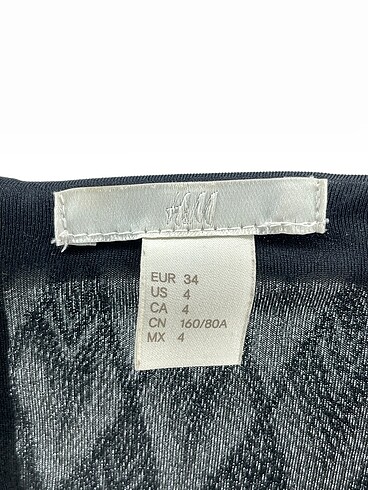 34 Beden çeşitli Renk H&M Kısa Elbise %70 İndirimli.