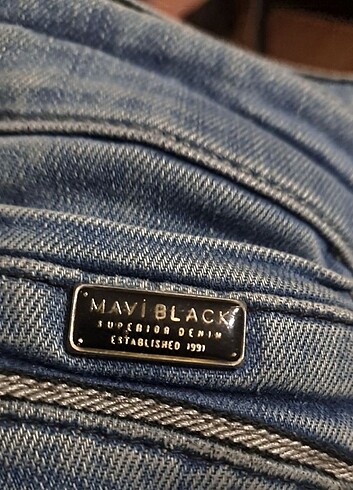 28 Beden mavi Renk MAVİ BLACK ORİJİNAL JEAN SKİNY 