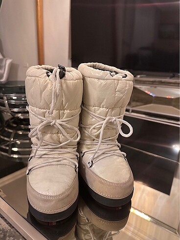 29 Beden Moncler çocuk kar botu