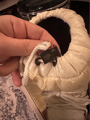 29 Beden beyaz Renk Moncler çocuk kar botu