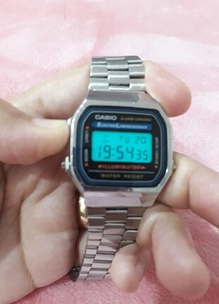 Casio digital saat 