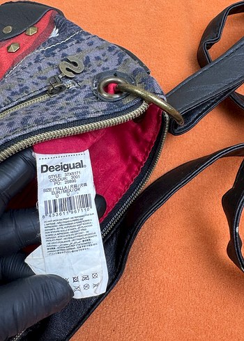 Beden çeşitli Renk Desigual Çok Renkli Fermuarlı Kadın Çanta