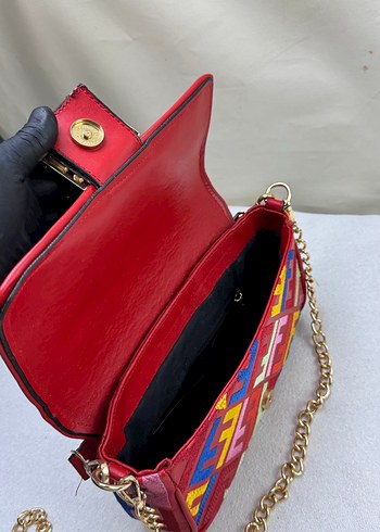 Fendi nakışlı kırmızı çapraz Çanta - Görsel 6