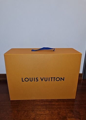 Louis Vuitton kutu 