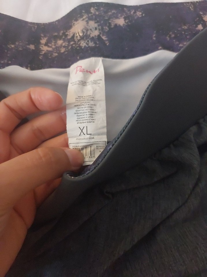 Gri Spor Tarzı Fermuarlı şort - Görsel 2