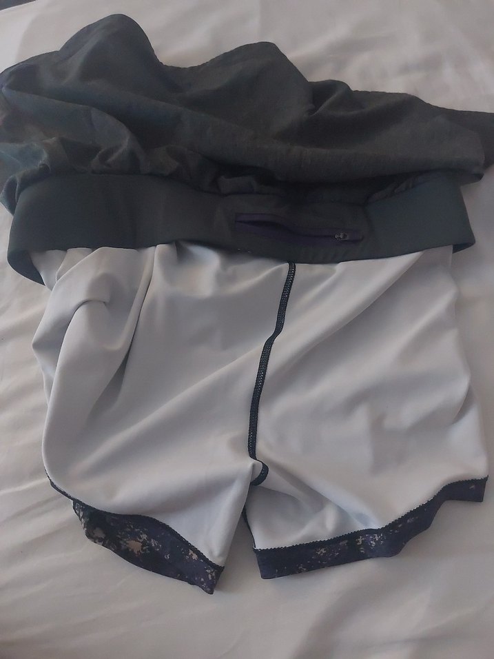 Gri Spor Tarzı Fermuarlı şort - Görsel 5