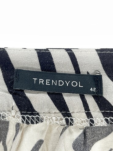 42 Beden çeşitli Renk Trendyol & Milla Midi Etek %70 İndirimli.