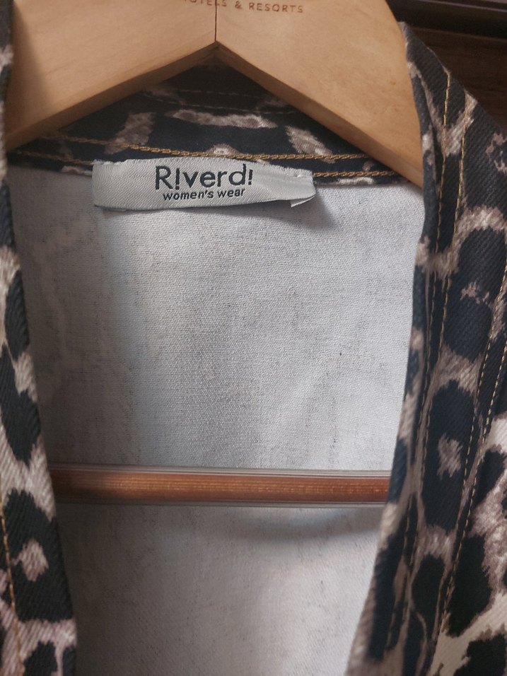 Leopar Desenli Gri Uzun Triko Hırka - Görsel 5