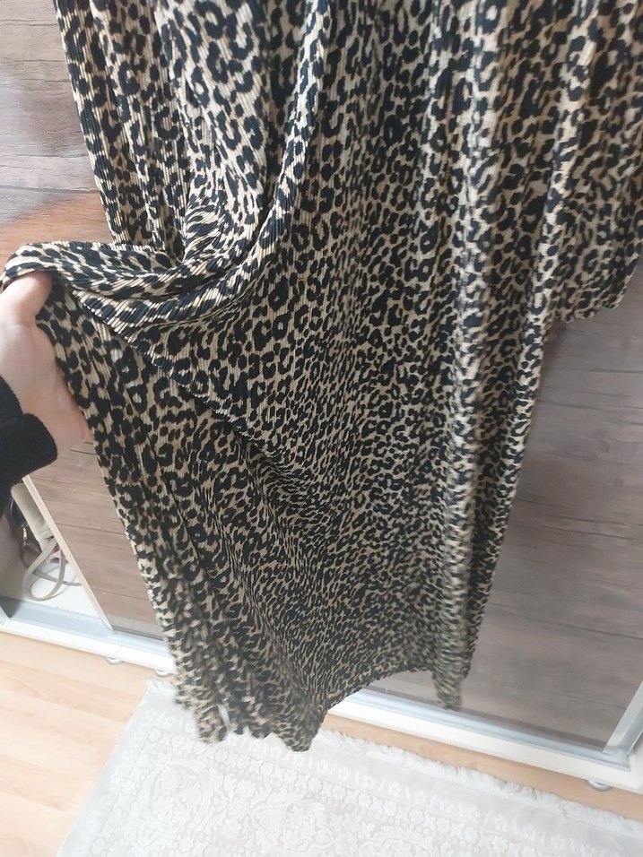 Leopar Desenli Uzun Kollu Drapeli Kadın Elbise - Görsel 3