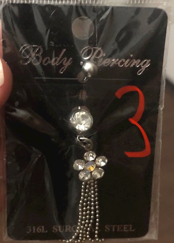 Beden Göbek Piercingi