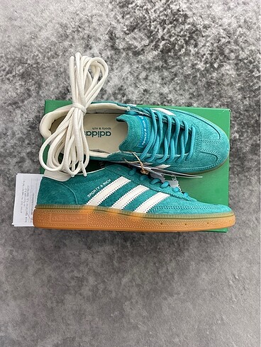 Adidas spezial sporty and rich