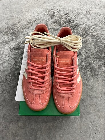 Adidas Adidas spezial sporty and rich