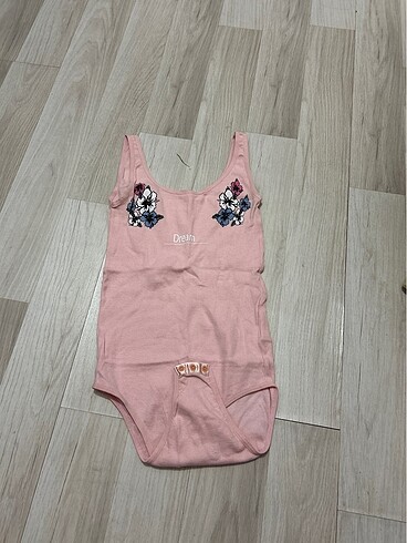 Çıt çıtlı body