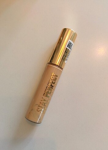 Flormar Stay Perfect Yüksek Pigmentli & Yarı Mat Bitişli Likit K