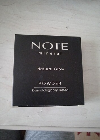 Note mineral pudra 