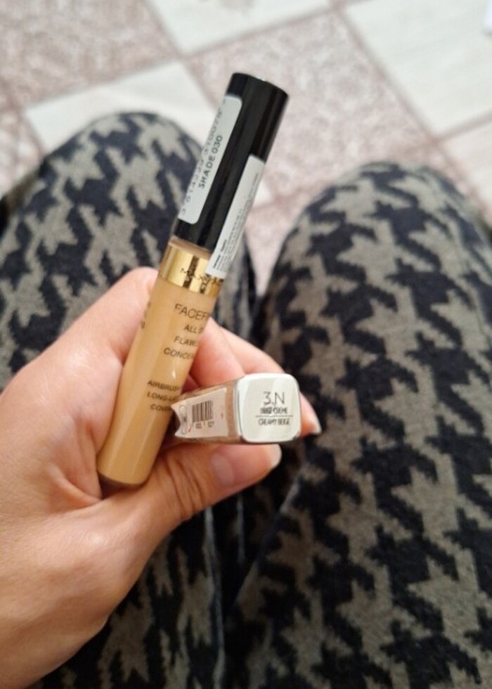 Kapatıcı max factor loreal paris  - Görsel 4