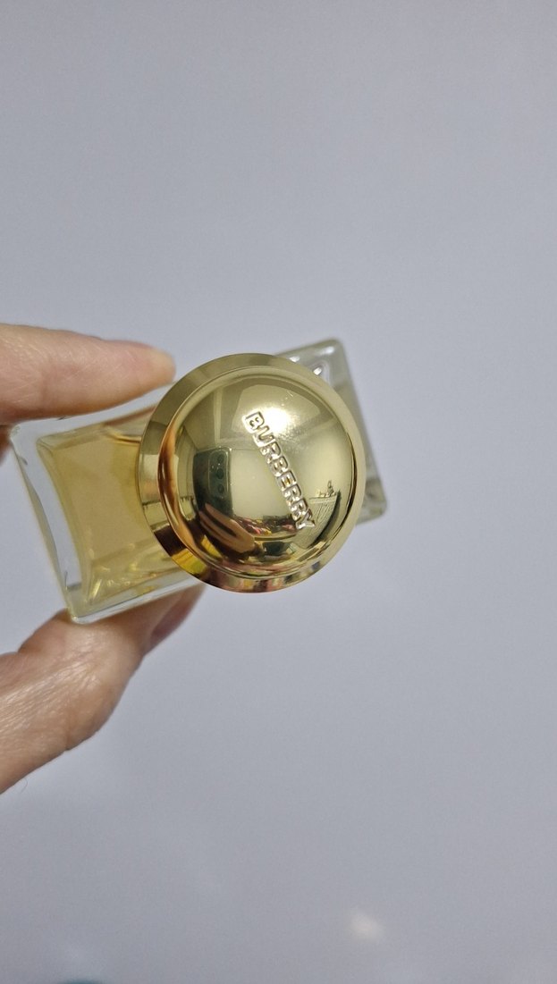 Burberry Goddess Kadın Parfümü edp - Görsel 3