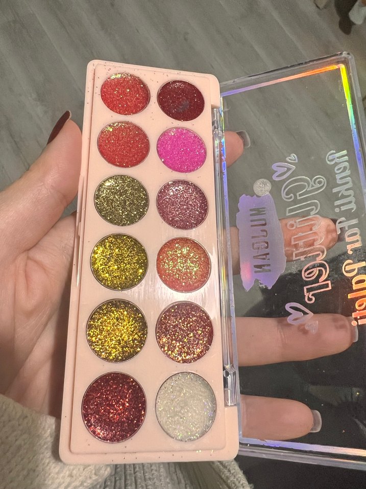 Mujgan Çok Renkli Işıltılı Far Paleti - Görsel 2