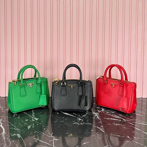 Prada Prada