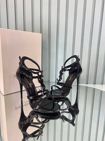 Saint Laurent Saint laurent