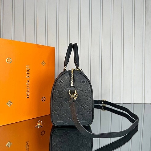  Beden siyah Renk Louis Vuitton