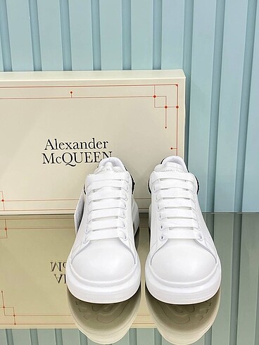 38 Beden beyaz Renk Alexander McQueen