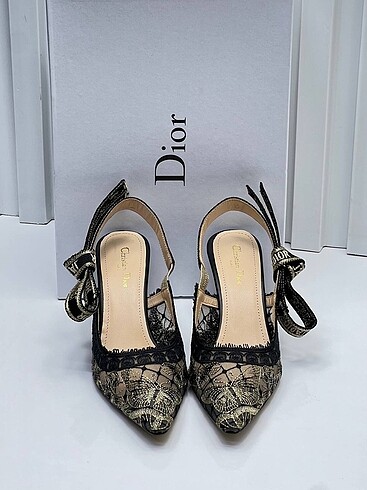 37 Beden Christian Dior