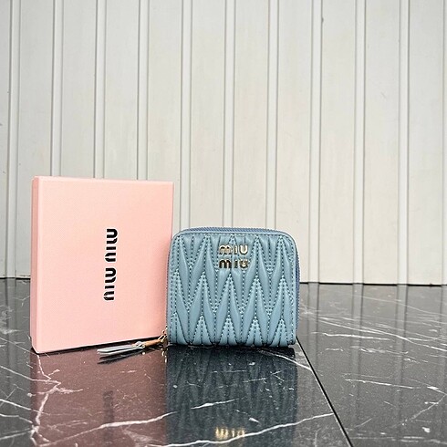  Beden Miu miu