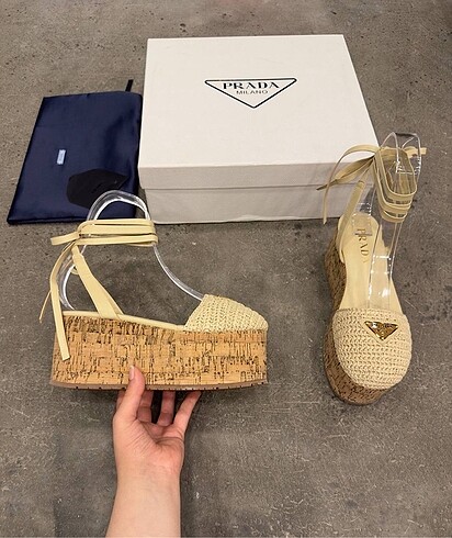 Prada Prada