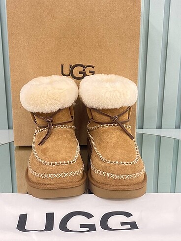 Ugg U G G