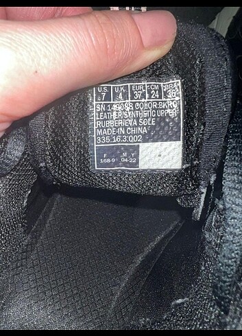 37 Beden Skechers