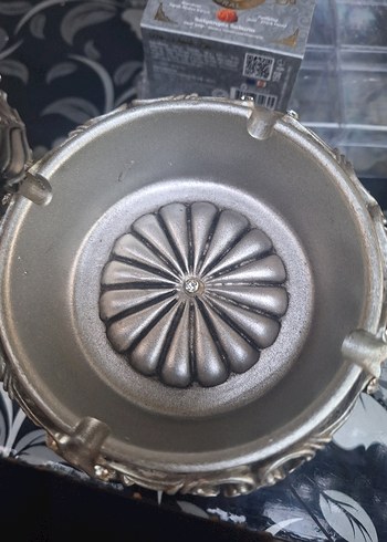 Paşabahçe Gri Detaylı Dekoratif küllük