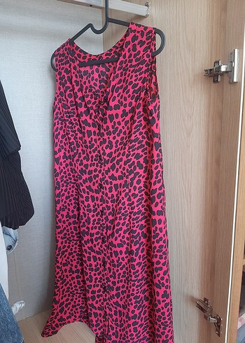 Pembe Leopar Desenli Uzun Salaş Elbise