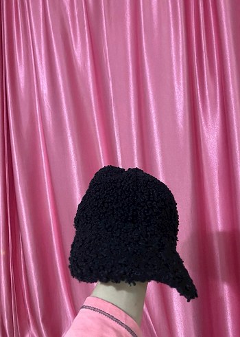 Siyah Kürklü Kadın Şapka - Görsel 3