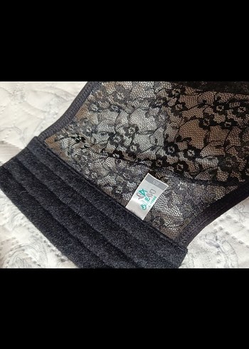 Kısa Siyah Gotik Dantel Büstiyer - Görsel 4